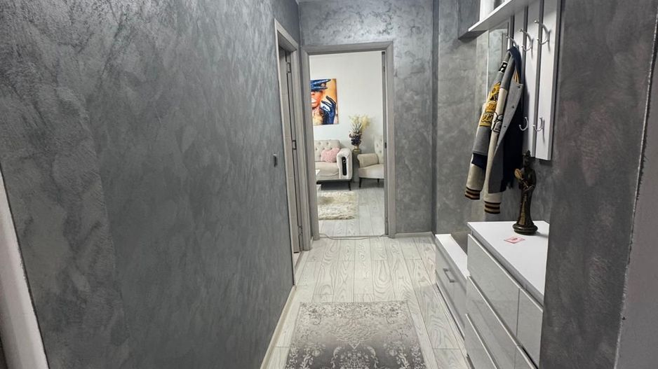 Apartament 3 camere de vânzare – Tineretului, bloc turn - Poză 4