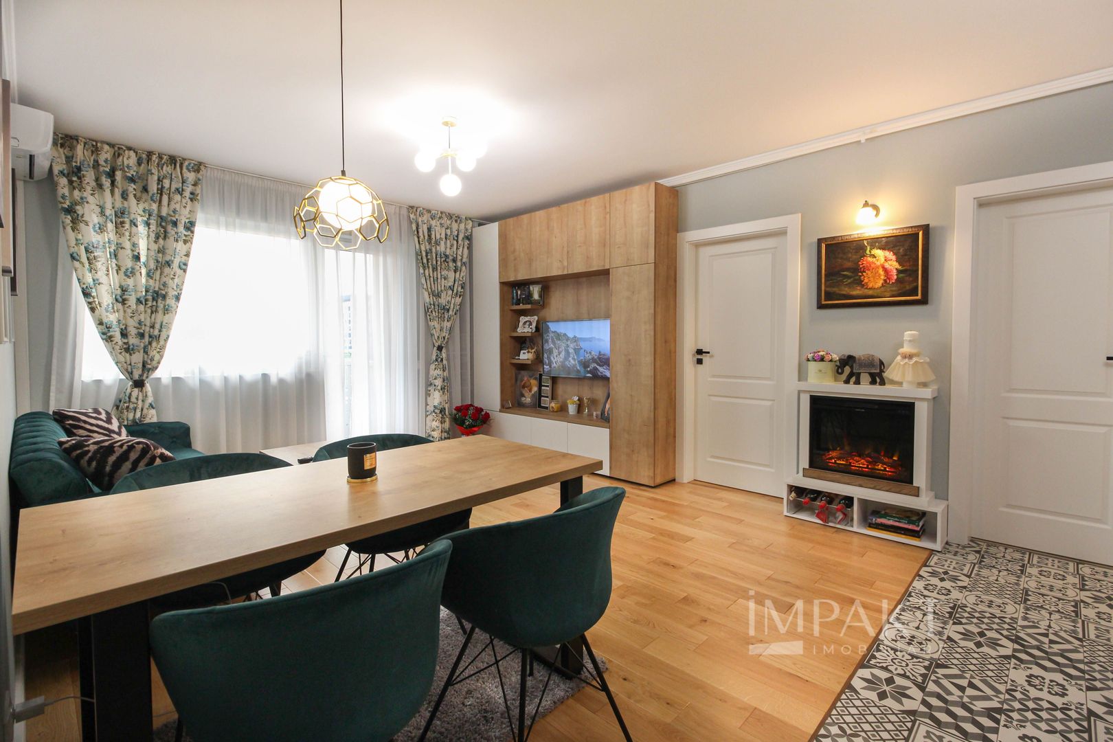 Apartament la CHEIE, zona Vivo! - Poză 2