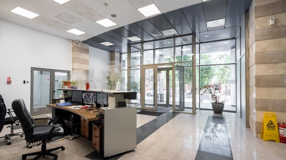 cladire de birouri 8889 mpc in Piata Alba Iulia inchiriata - Poză 17