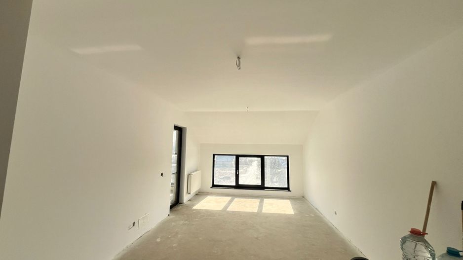 Apartament cu 3 Camere  78 mpI Suceava/Complex La Stejari I1400E/Mp - Poză 2