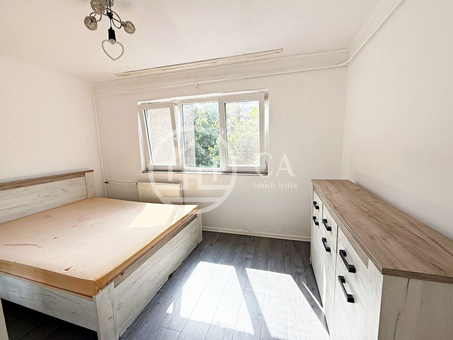 Apartament cu 2 camere de vanzare in Zona Rogerius, Oradea - Poză 2