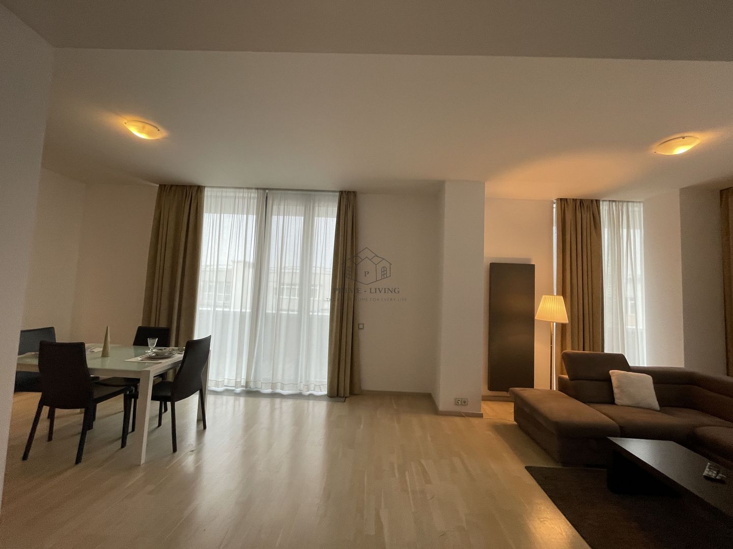 APARTAMENT SUPERB DE 3 CAMERE LA INCHIRIERE IN ZONA DOROBANTI - Poză 8