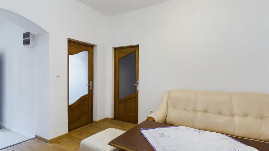 Casă cu 4 camere, renovată, în zona Gării de Nord - Poză 6