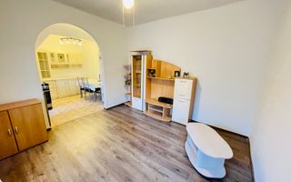 Casa 3 camere , 74 mp , loc de parcare Zona Ultracentrală! Negociabil - Poză 2