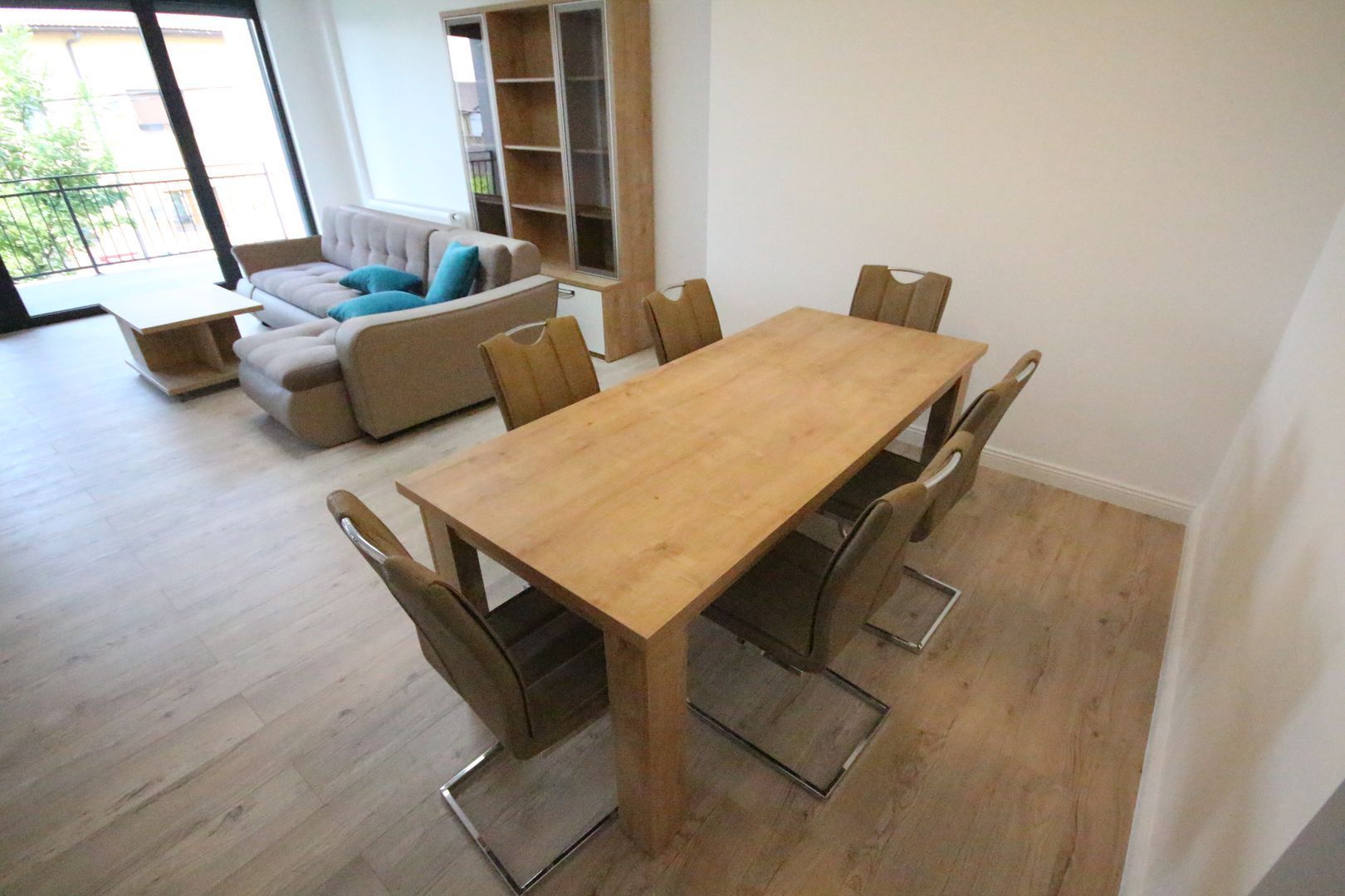 Apartament 4 camere de vanzare în zona Elisabetin - Poză 3