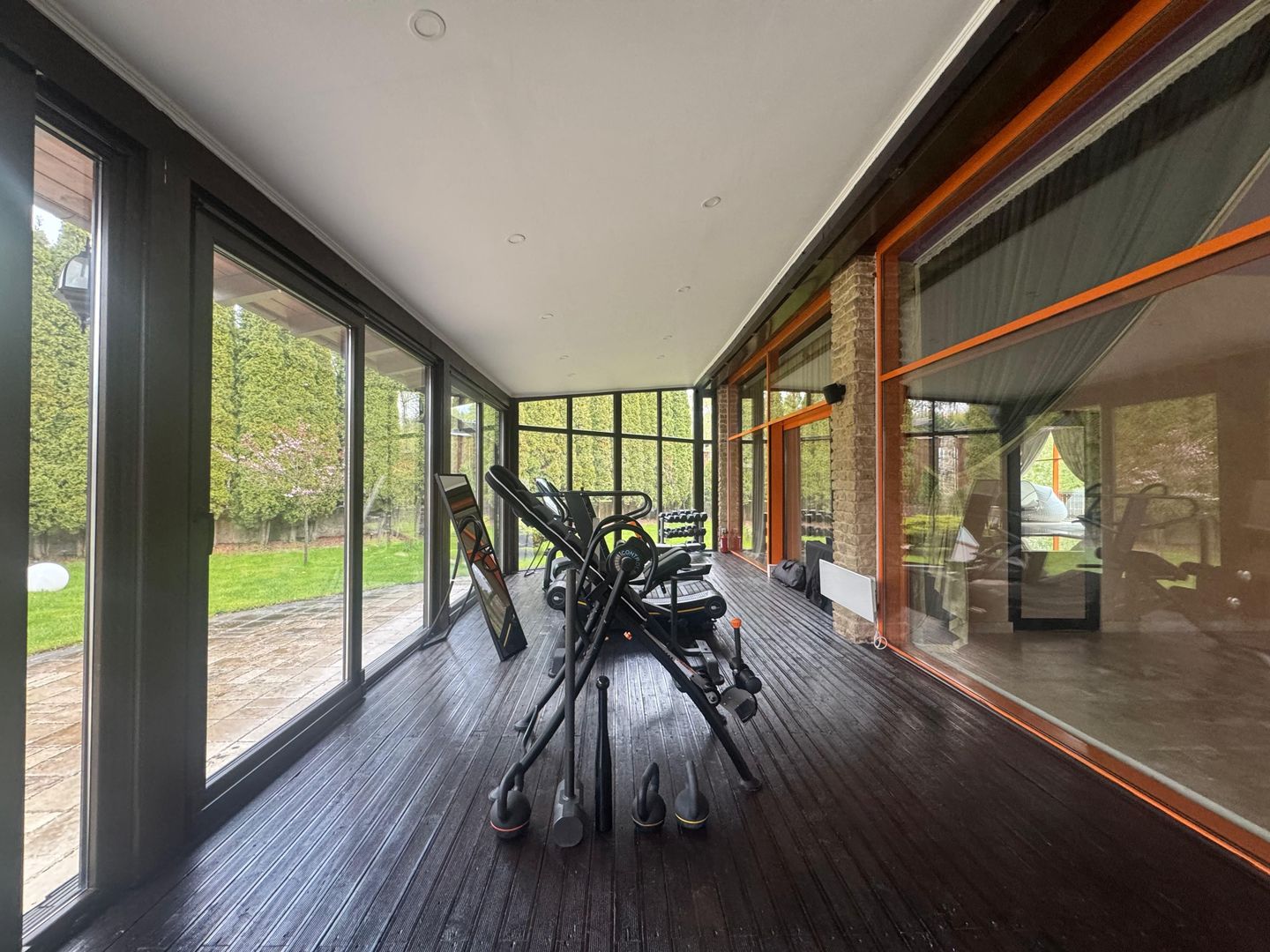 Pensiune deosebită în Bran || priveliște panoramică, facilitati premium - Poză 28