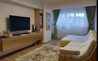 Apartament 3 camere 77mp Etaj 1 balcon 8 mp Bulevardul Mihai Viteazu - Poză 1