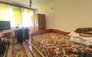 Apartament cu 3 camere decomandat - Poză 5