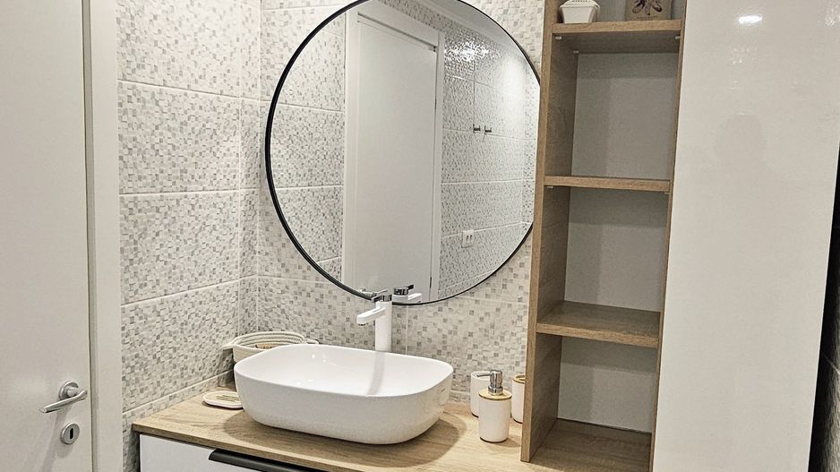 Sea View Olimp, Apartament 3 camere mobilat, vedere la mare - Poză 8