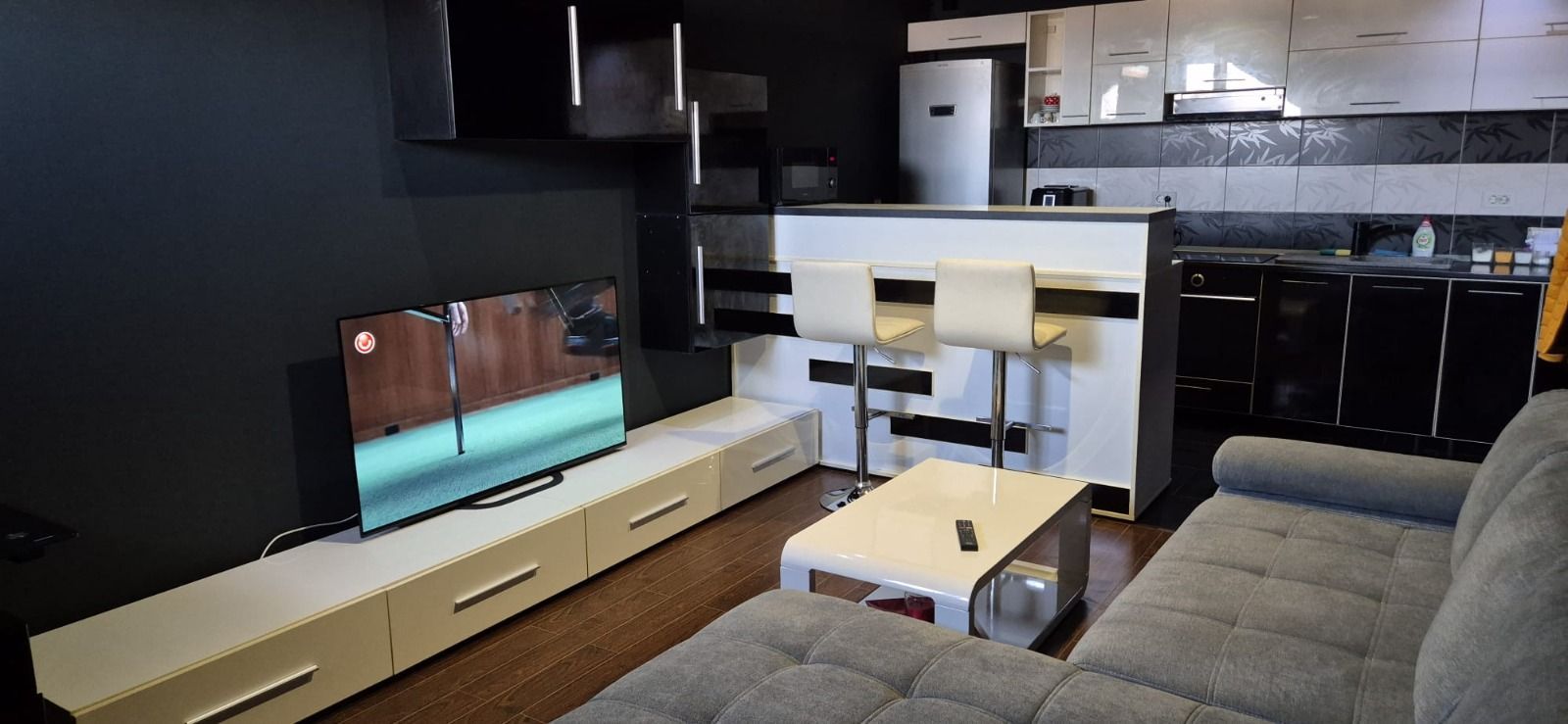 De inchiriat apartament cu 2 camere si loc de parcare, Militari Residence - Poză 2