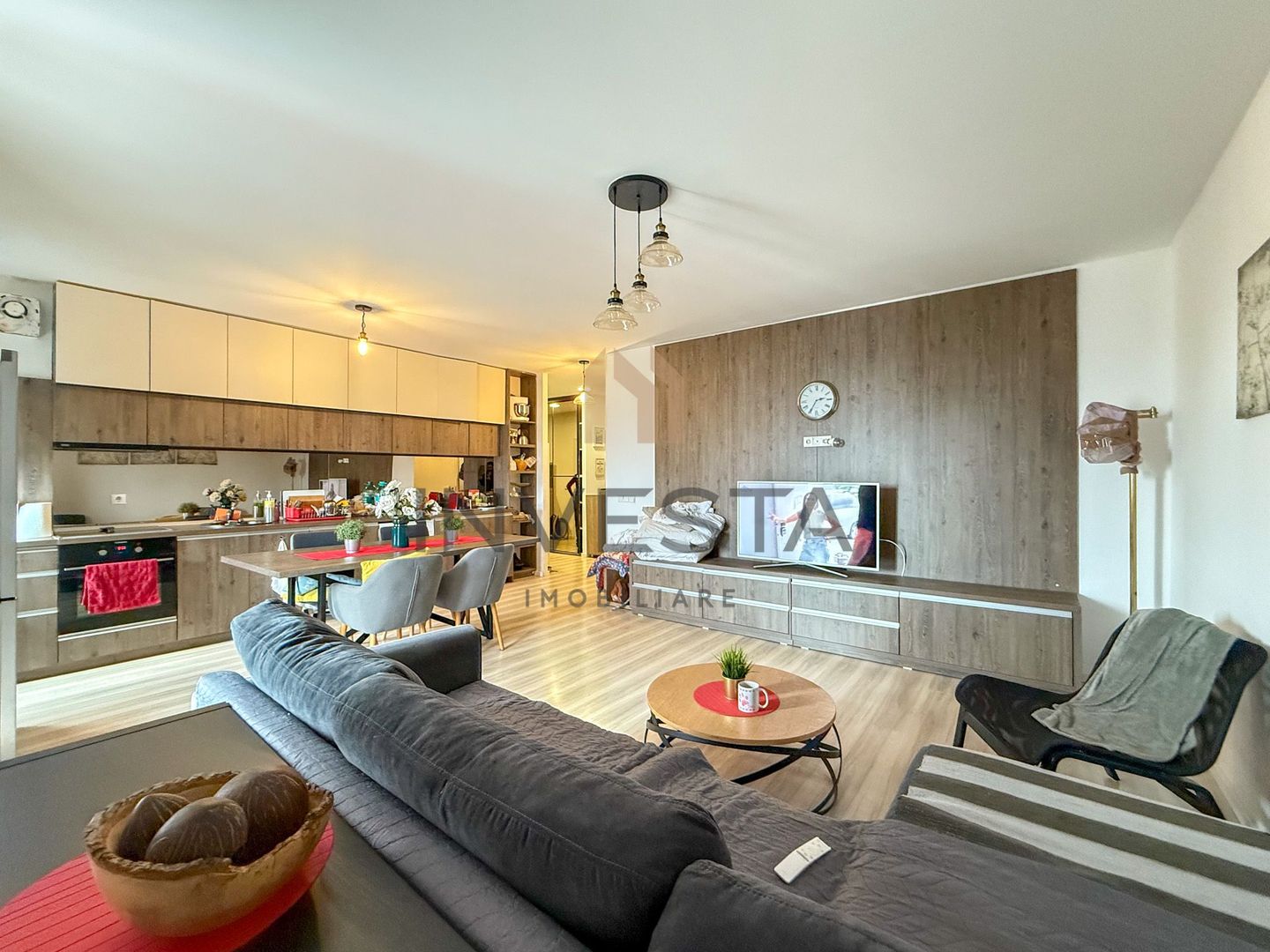 Apartament 3 camere,  confort sporit cu terasa de 141 mp! - Poză 1