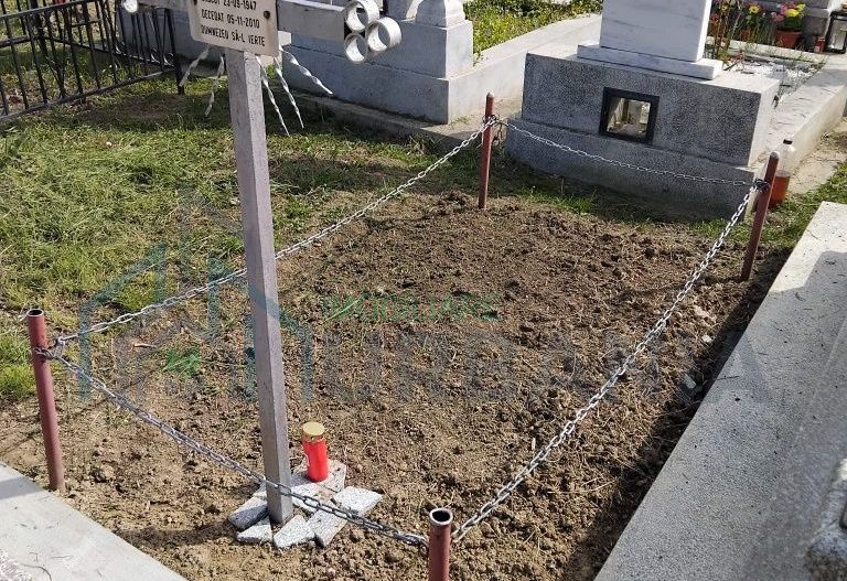 Loc de veci în cimitirul Sfântul Petru și Pavel, Iași - Poză 1
