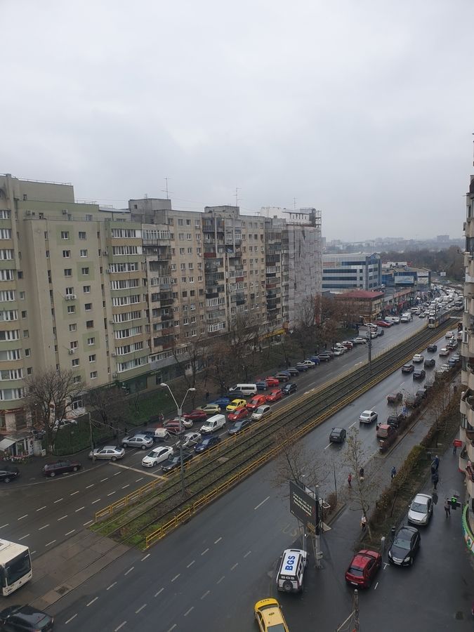 Crângași – Inchiriere apartament 3 camere decomandat, vedere la șosea - Poză 8