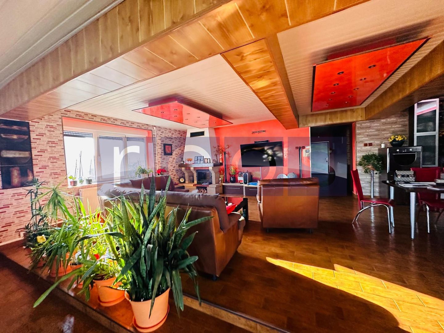 VILA DE VANZARE PE LAC | CREVEDIA | 7 CAMERE - Poză 9