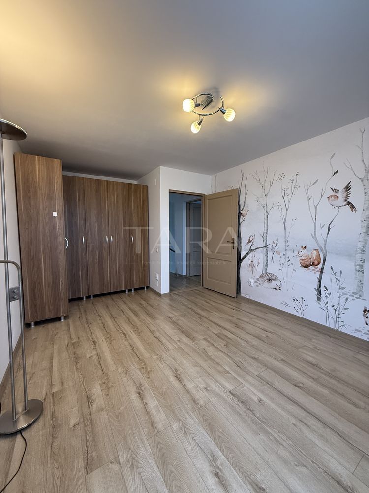 Duplex modern cu grădină amenajată în Europa - Poză 6