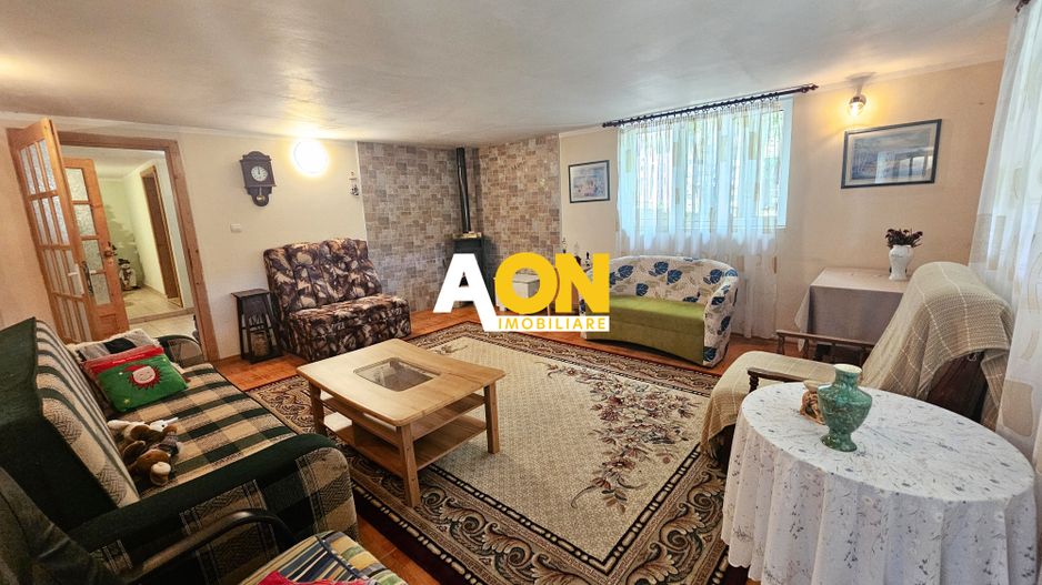 Casa tip cabana de vacanta, 5 camere, 2300 mp teren, zona Schit - Poză 5