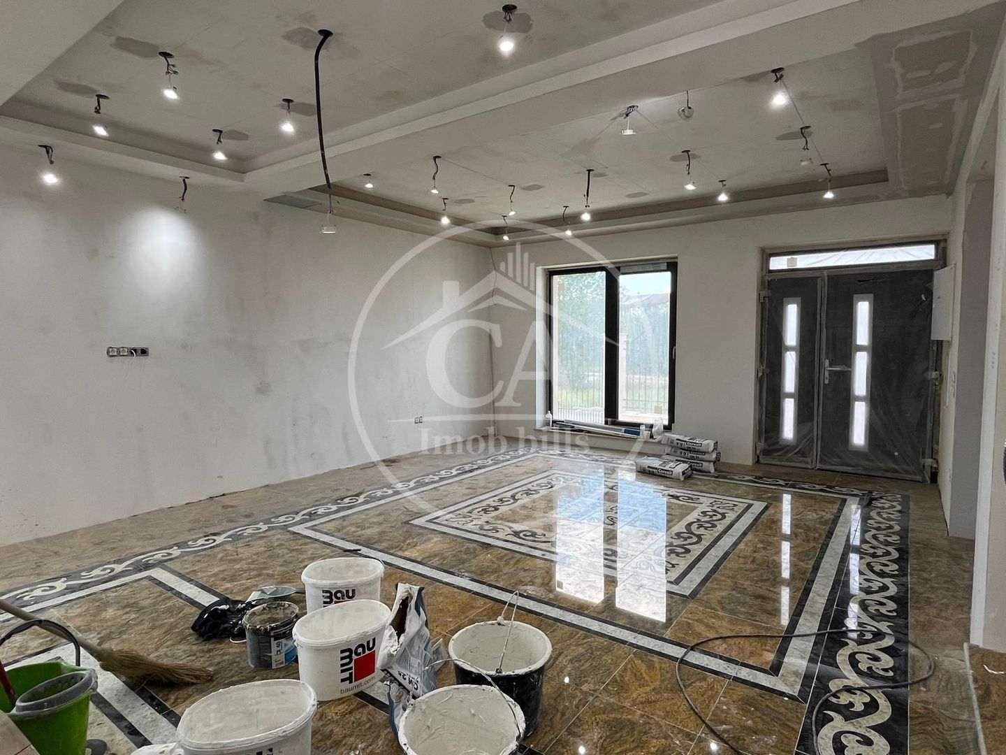 Casă de vânzare P+E+M cu 7 camere in Cartierul Grigorescu, Oradea - Poză 2