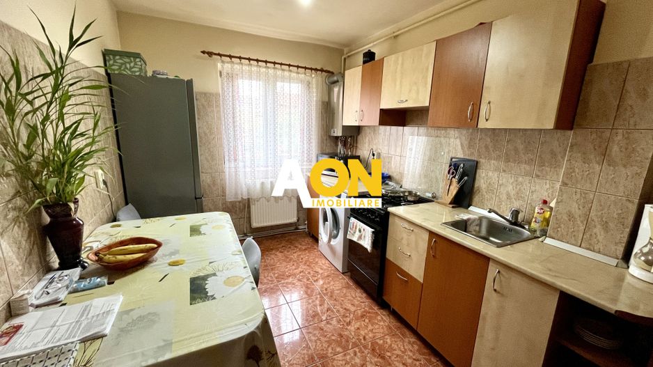 Apartament cu 2 Camere, Etaj 1, Zona Sub Bazinul Olimpic - Poză 1