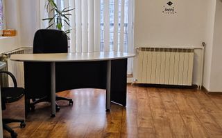 Birou, 5 camere, 2 grupuri sanitare, complet mobilat si utilat - Poză 7