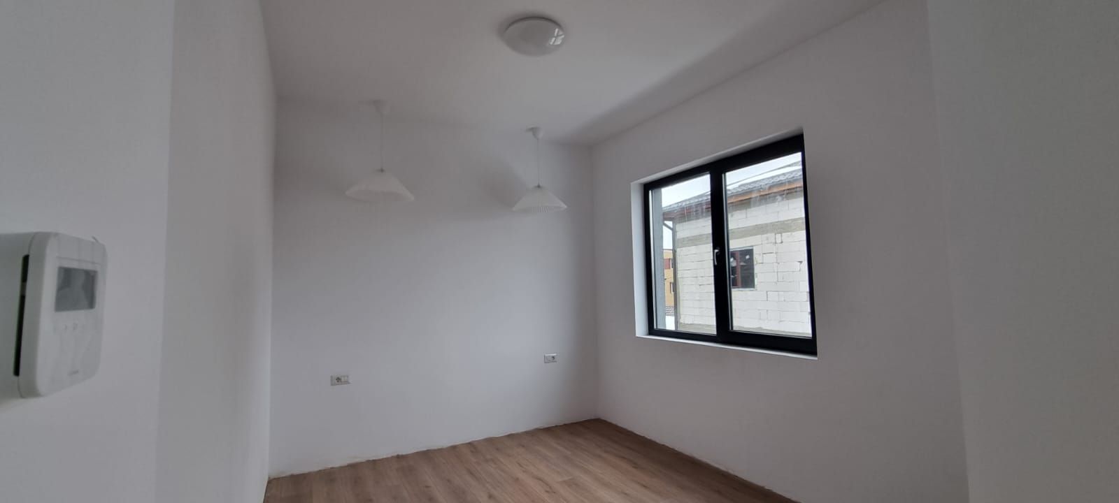 Reședință Modernă cu Finisaje Distinse - Poză 37