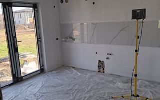 Casă de vânzare în Holboca, strada Colinei – zonă în dezvoltare, 2 dormitoare, 425 mp teren - Poză 6