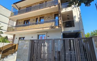 Garsonieră bloc deosebit Damaroaia