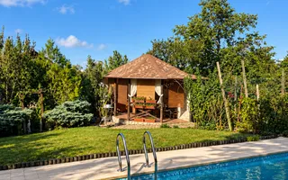 CASĂ CU PISCINĂ, SAUNĂ ȘI VEDERE PANORAMICĂ – TOHATIN - Poză 35