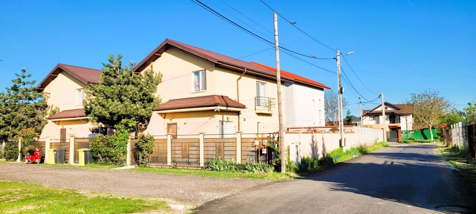 Casă 4 camere P+1 de vanzare   Domnești - Poză 6