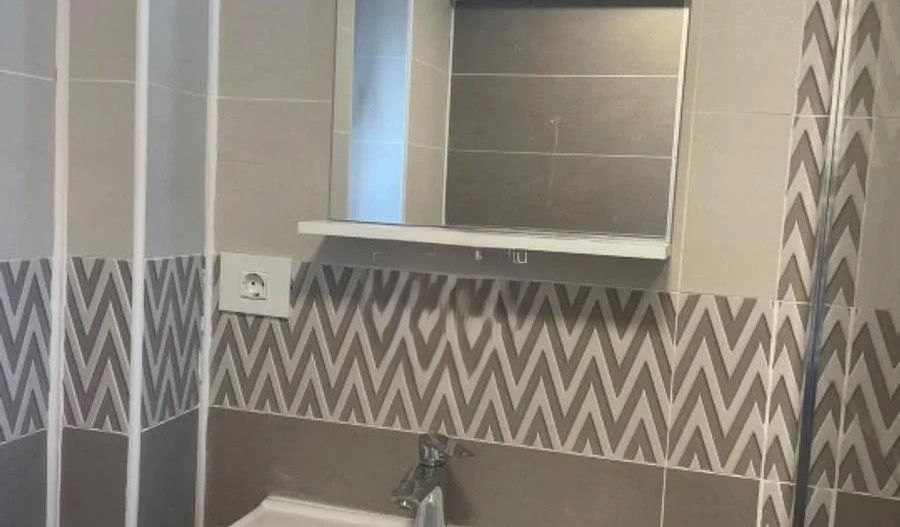 Inchirere vila deosebita si moderna in Vatra Luminoasa - Poză 8