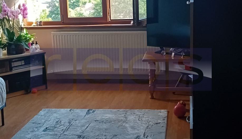 DE VÂNZARE APARTAMENT CU 3 CAMERE | ZONA DOMENII + BOXA - Poză 1