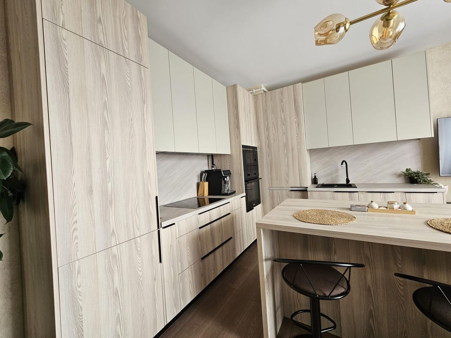 BRASADAS vinde ap 2 cam Odobescu - et.1 - 2021 - 60.7mp. - Poză 3