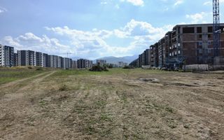 Teren intravilan, suprafata 3240 mp, Tractorul /Brașov - Poză 1