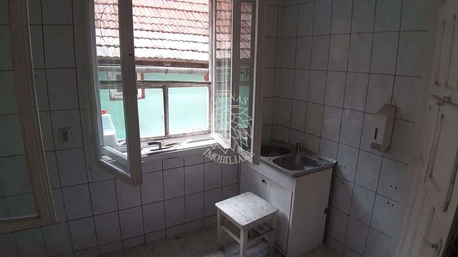 Casa de vanzare-3 camere ideal investitie-Bulevardul Republicii - Poză 5