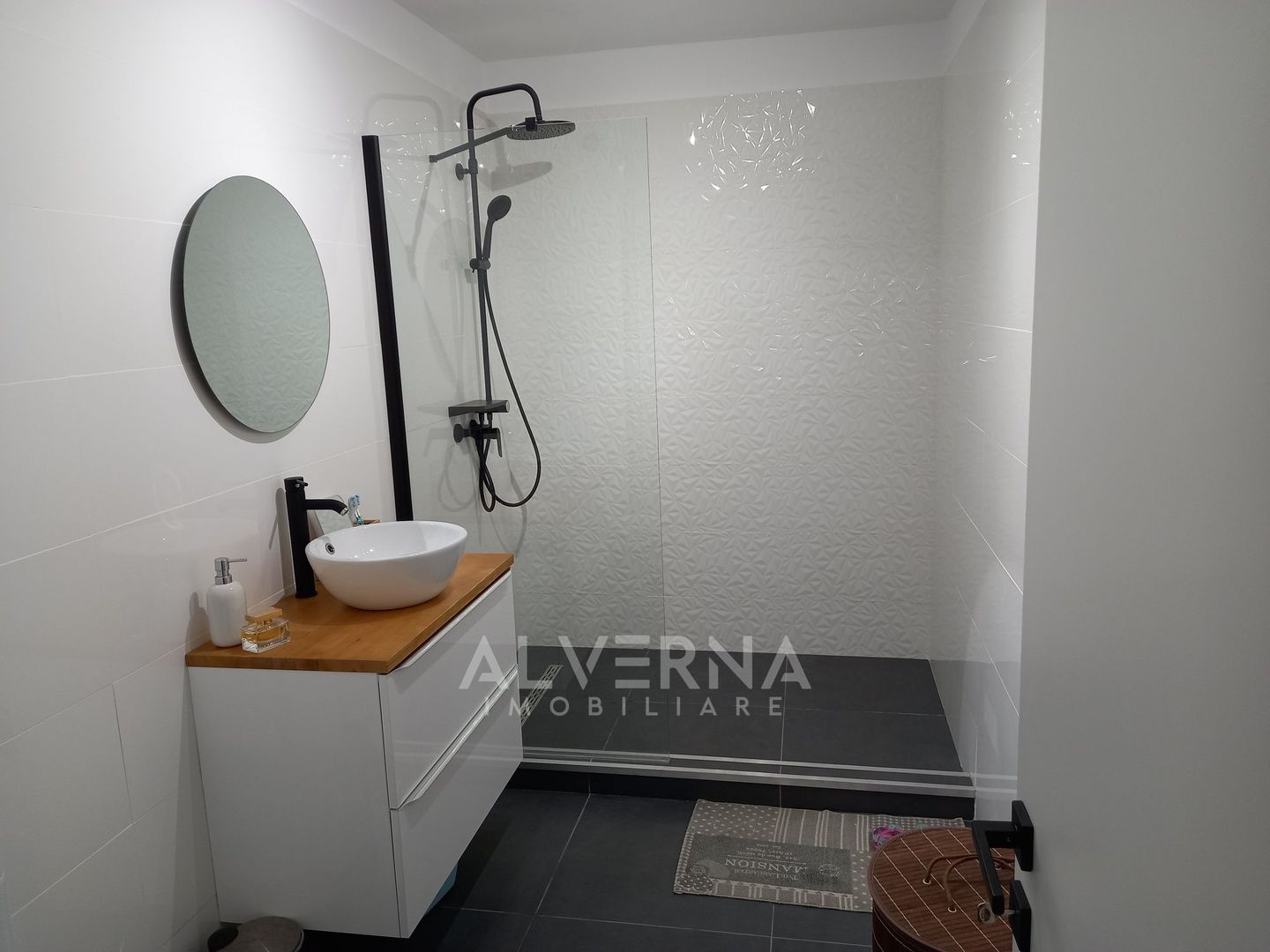 Apartament 2 camere, 46mp, mobilat si utilat, balcon, zona Eroilor - Poză 7