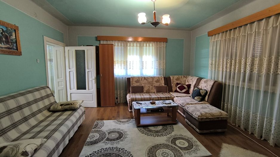 Casa cu sura de vanzare Valea Draganului - Poză 8