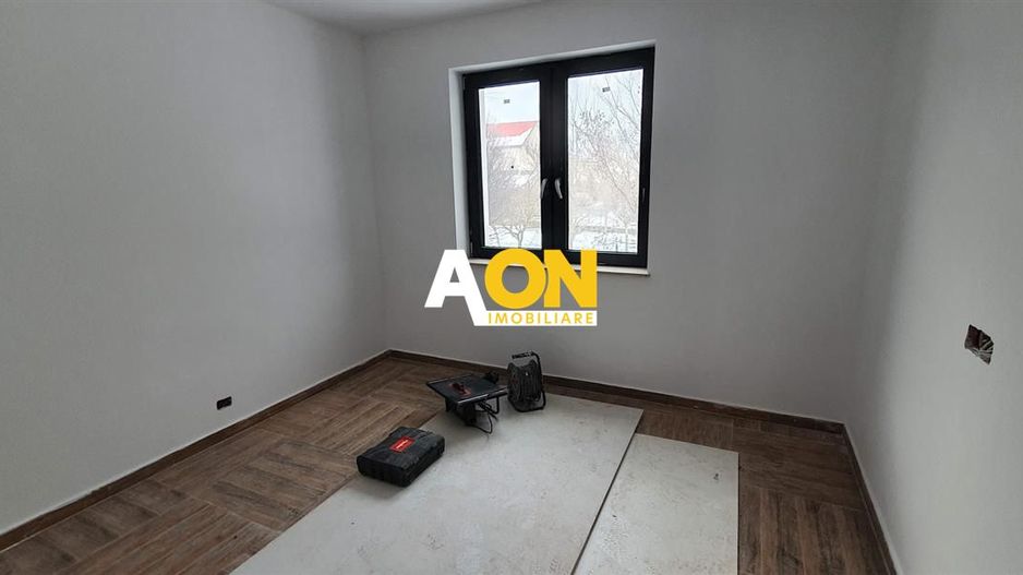 Casa 4 camere + demsiol 688 mp teren toate utilitatile langa padure - Poză 7