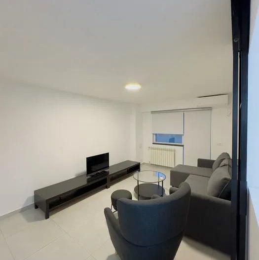 AP. 2 CAMERE- TIMPURI NOI, PRIMA INCHIRIERE, METROU 3 MIN, BOILER - Poză 2