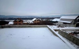 Casă individuală pe un nivel cu vedere panoramică spre munte - Poză 1