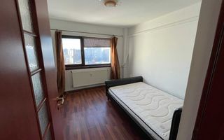Apartament 2 camere – vedere liberă către Piața Victoriei - Poză 1
