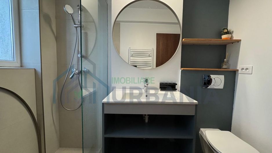 Copou, Universitate - Apartament 3 camere decomandate, etaj 2/4, strada Codrescu nr. 11 - Poză 3