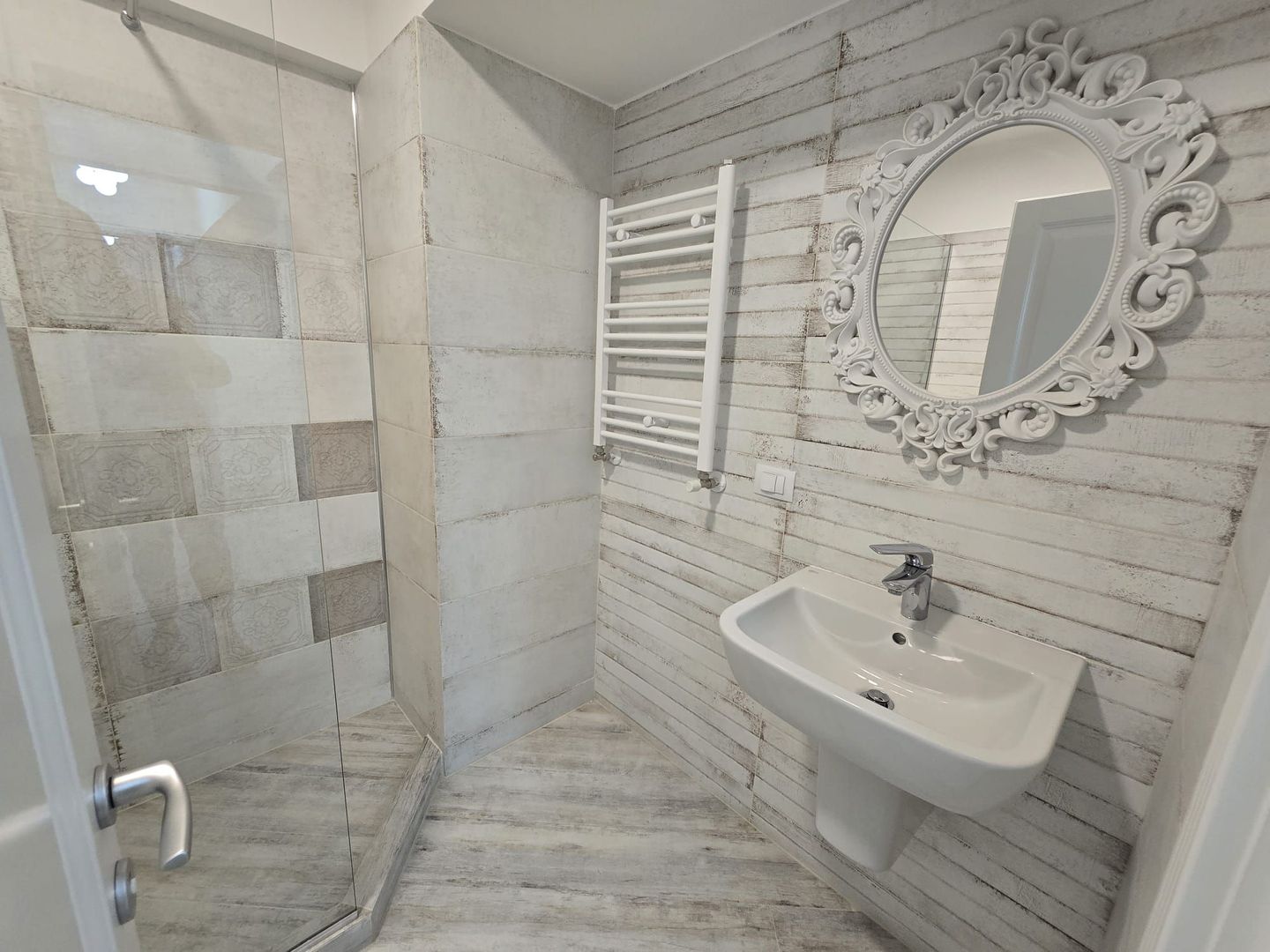 Apartament Exclusivist de Închiriat în Arena Residence - Poză 31