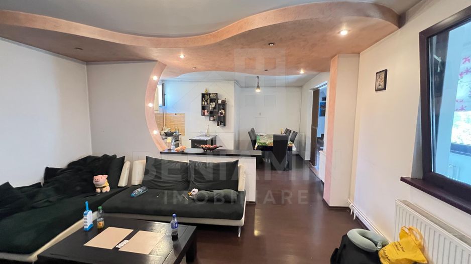 De-Vanzare-Case-16-Camere-400mp-Utili-1100mp-Teren-Sacele-Brasov - Poză 3