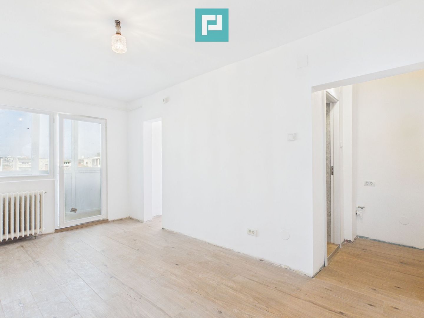 Garsonieră Confectii o cameră - Poză 1