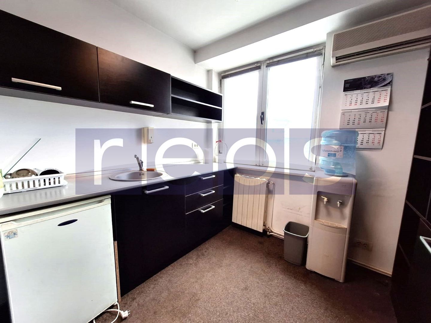 1100 EURO | 94 MP SPATIU BIROURI ULTRACENTRAL - Poză 3