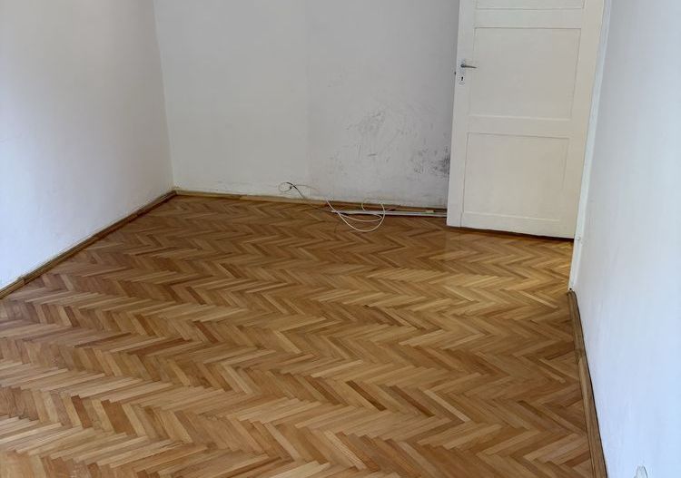 BRASADAS vinde ap 3 cam etaj 1/4 Carpați 2. - Poză 6