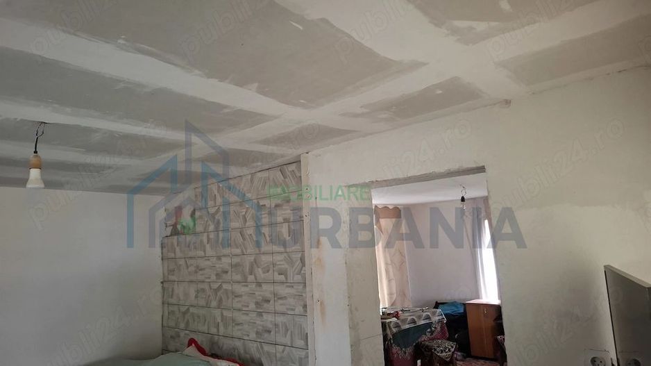 Casă de vânzare în comuna Tansa, zonă liniștită, aproape de centru - Poză 2