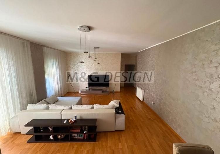 Apartament 3 camere lux zona centrala - Poză 3