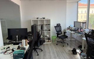 Birou de închiriat – flexibil și adaptabil nevoilor tale - Poză 8