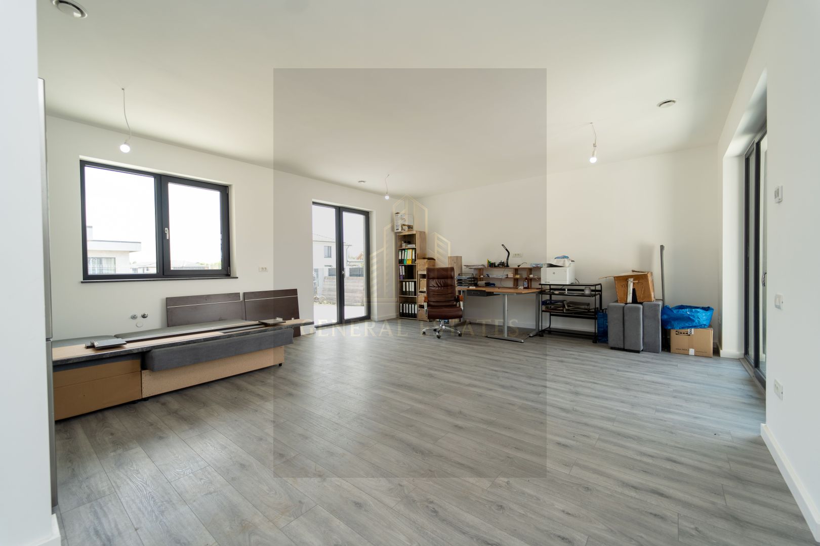 Casă modernă, parter, Halchiu – la doar 15 minute de Brașov - Poză 7