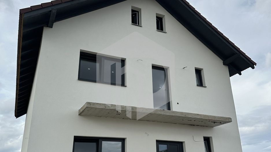 Casa individuala in Cristian | 5 camere | 4 Dormitoare | 158mpu - Poză 2